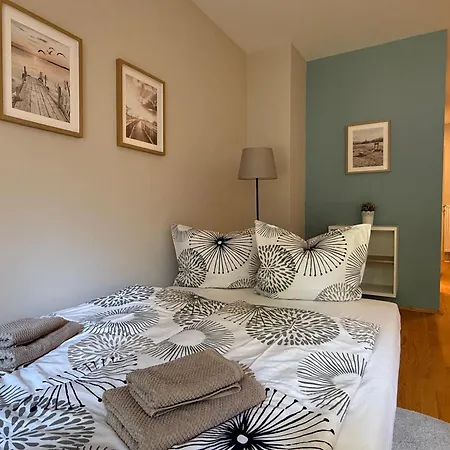Gemuetlich Und Ruhig Im Herzen Der Dresdner Neustadt Apartament