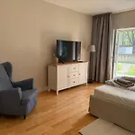 Apartment Gemuetlich Und Ruhig Im Herzen Der Dresdner Neustadt *