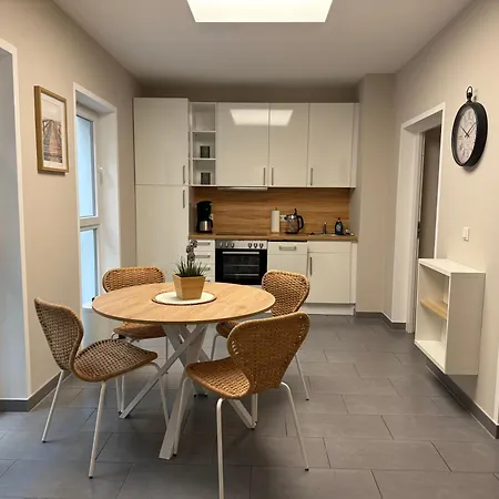 Neu !! Im Herzen Der Neustadt Aber Ruhig - Mit Terrasse Appartement