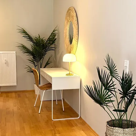 Neu !! Ruhiges Mit Parkplatz Nahe Innenstadt Und Infineon Tsmc Dresden